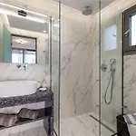 Valianos - Luxury *