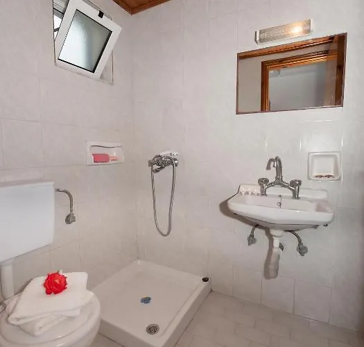 Valianos - Luxury דירה אליקאנאס