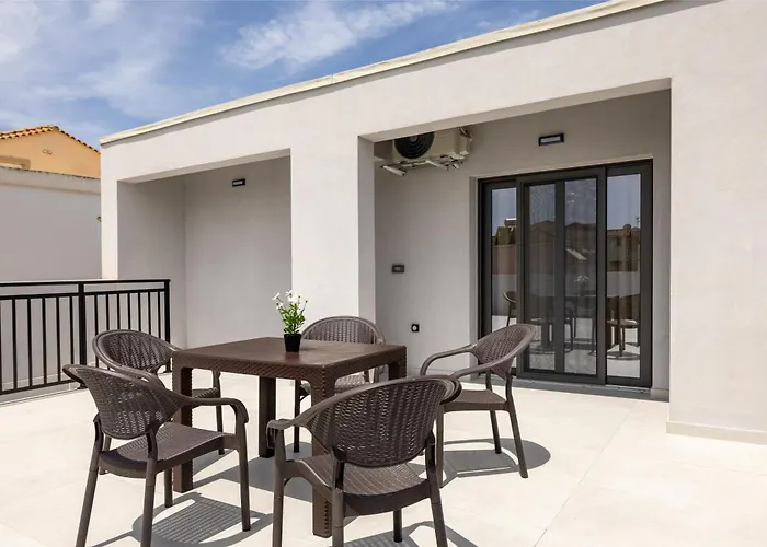 Valianos - Luxury אליקאנאס